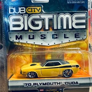 Dub City Bigtime Muscle '70 Plymouth Cuda Toy Car - Bright Yellow